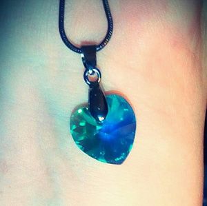 DREAMY TEAL ,SWAROVSKI CRYSTAL HEARTS, JEWELRY SET